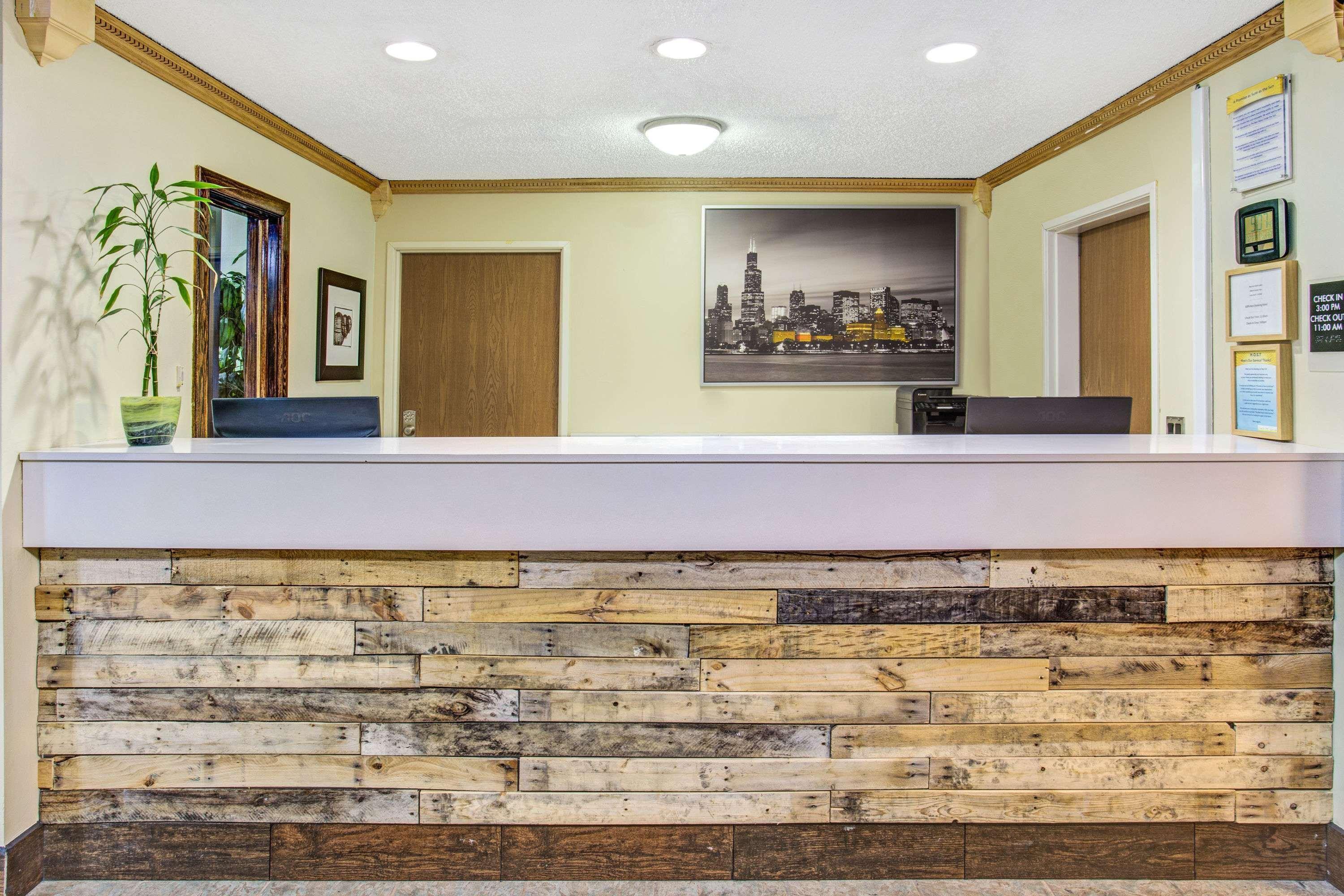 Days Inn By Wyndham Great Lakes Naval Base North Chicago Exteriör bild