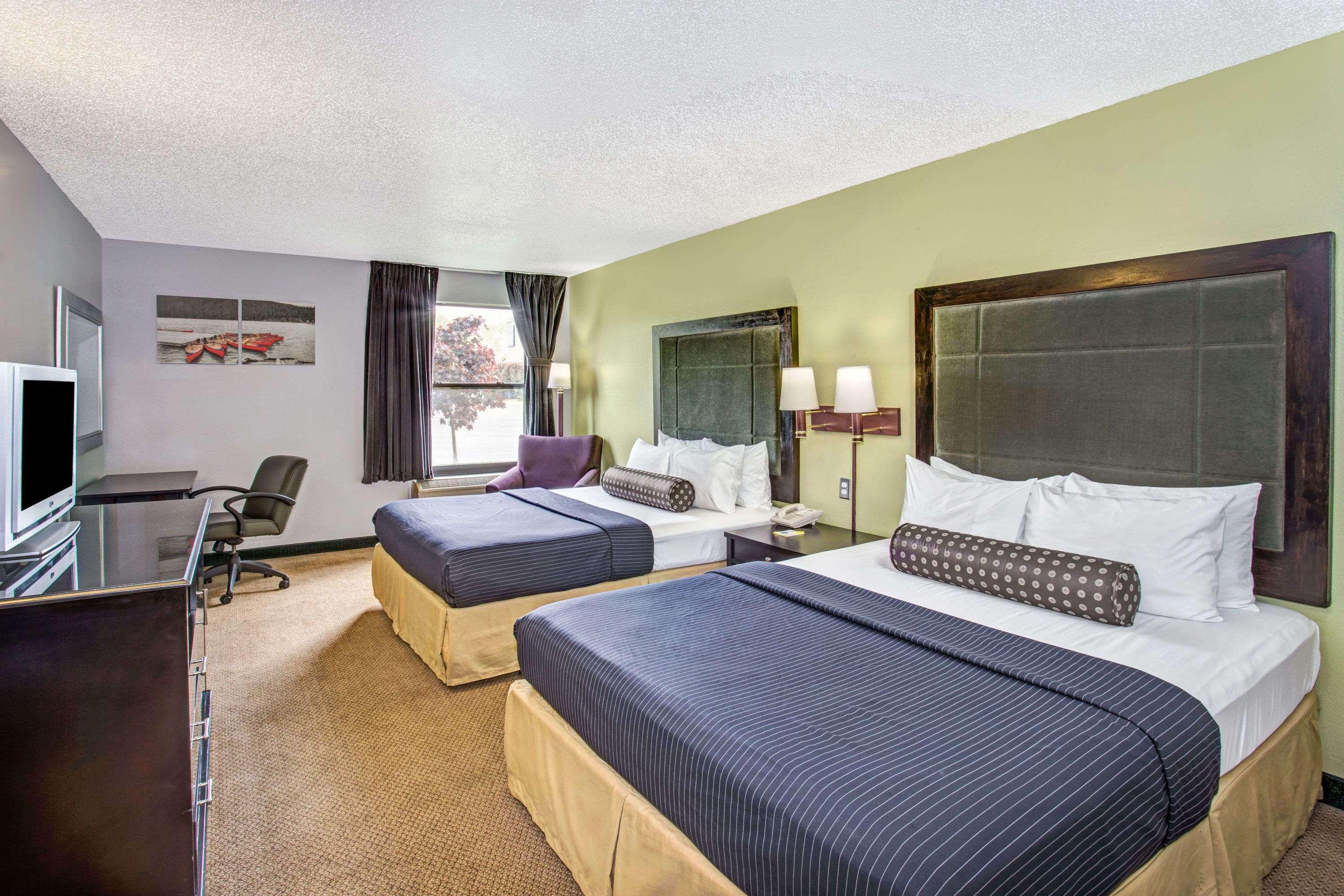 Days Inn By Wyndham Great Lakes Naval Base North Chicago Exteriör bild
