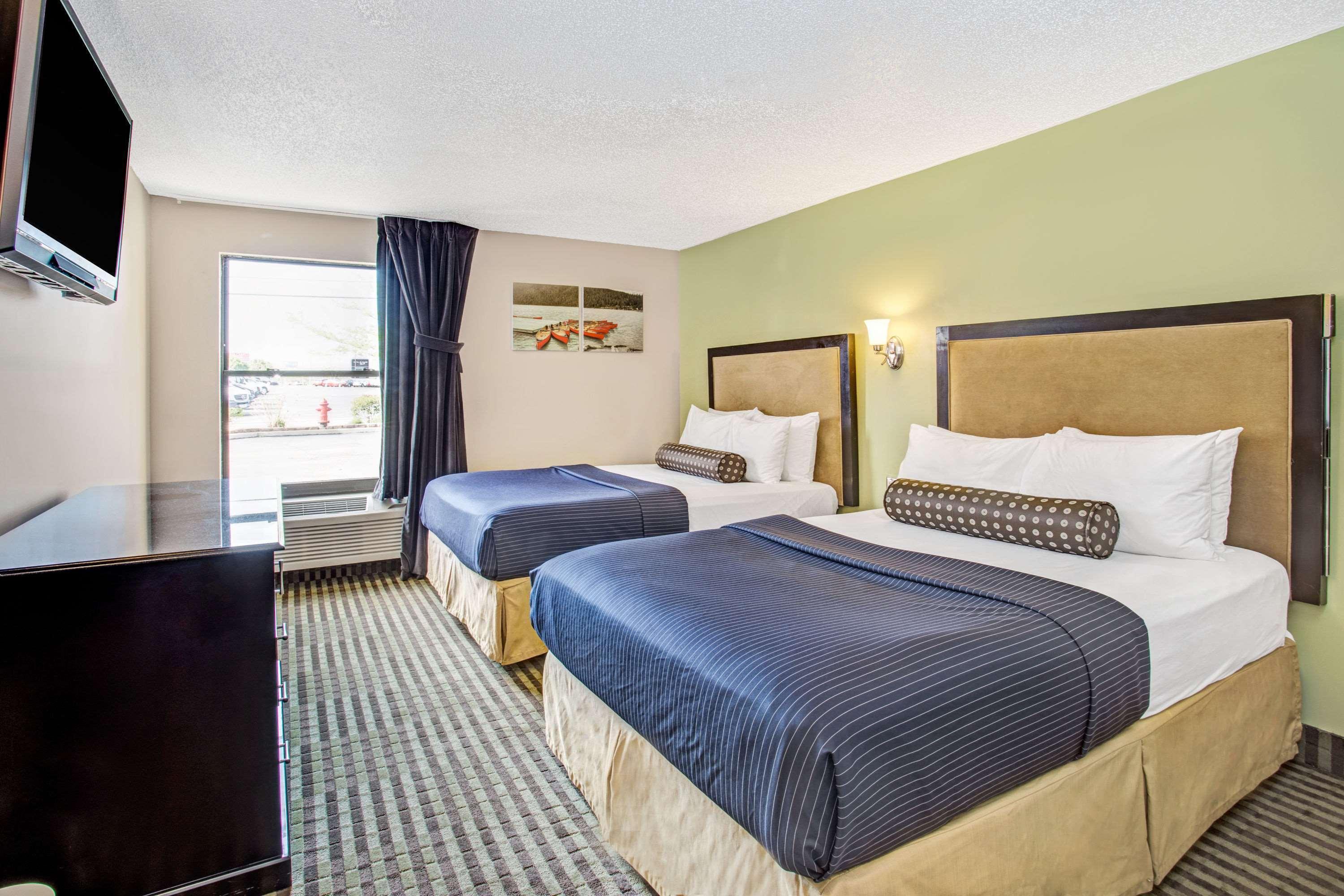 Days Inn By Wyndham Great Lakes Naval Base North Chicago Exteriör bild
